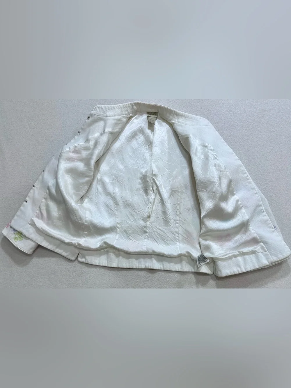 Sigrid Olsen White Jacket with Pastel Floral Embroidery - Picture 12 of 16